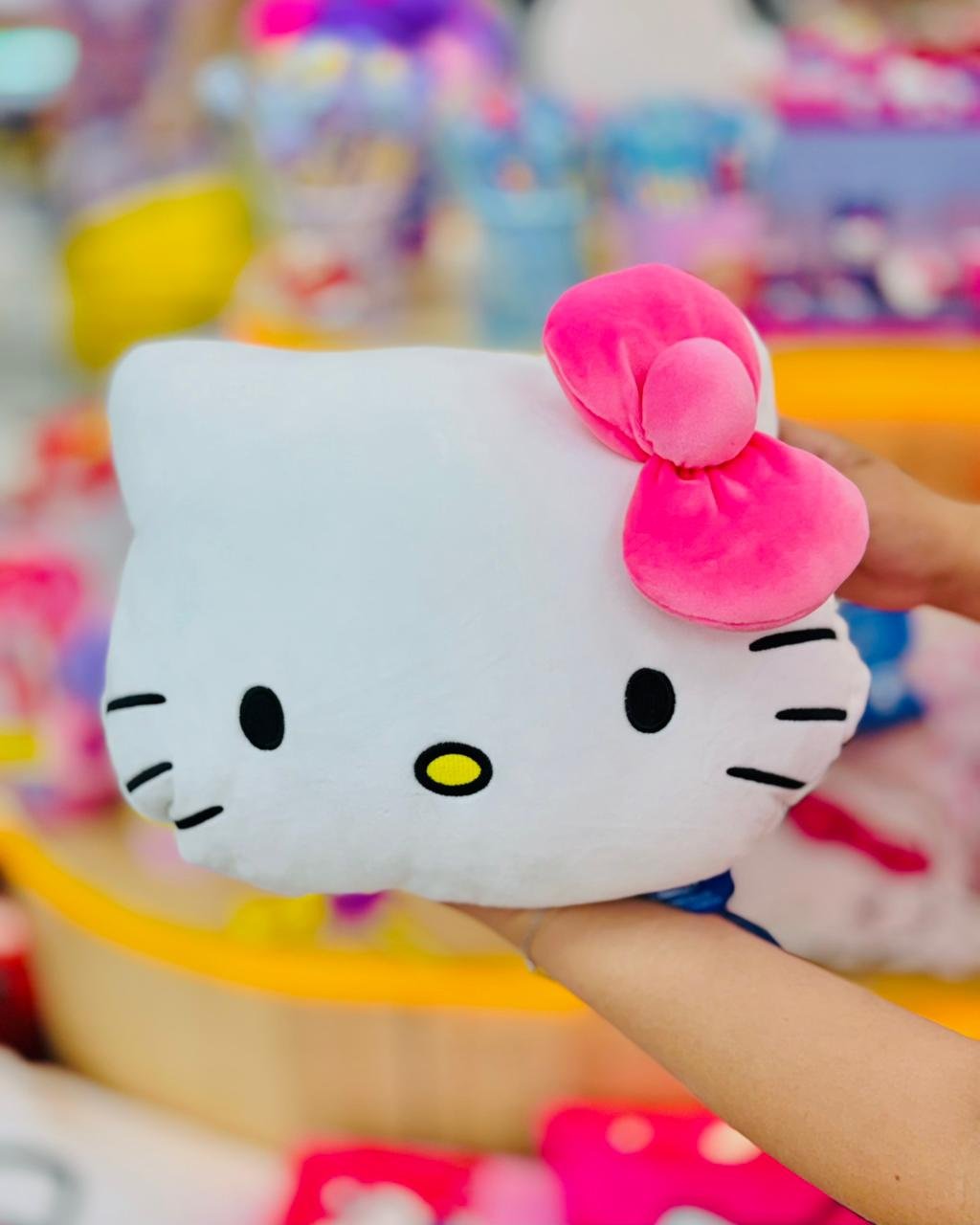 ALMOFADA FORMATO HUGGY HELLO KITTY
