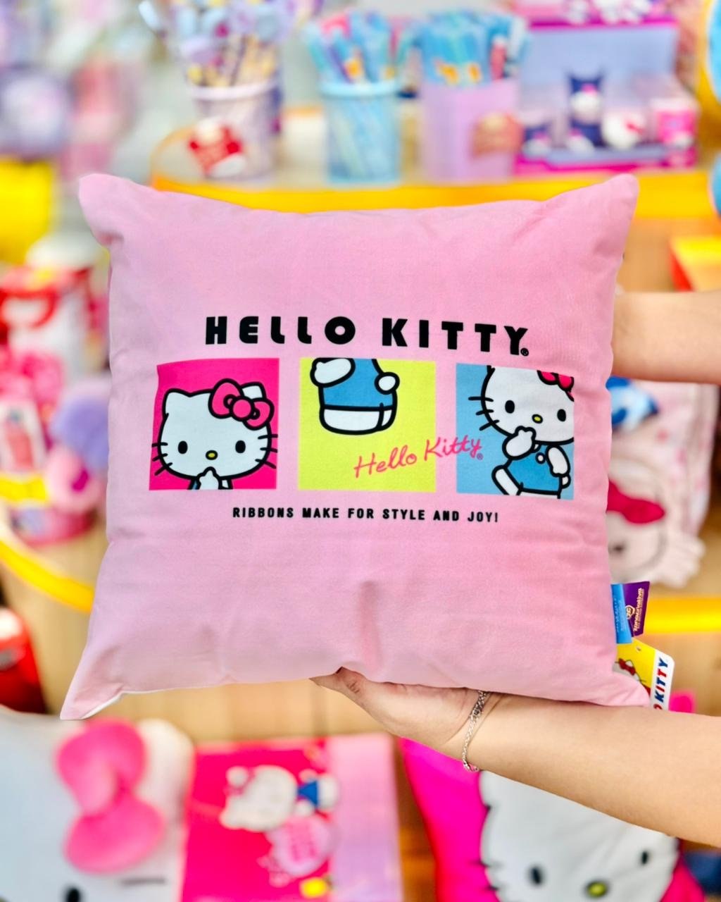 ALMOFADA FIBRA VELUDO HELLO KITTY